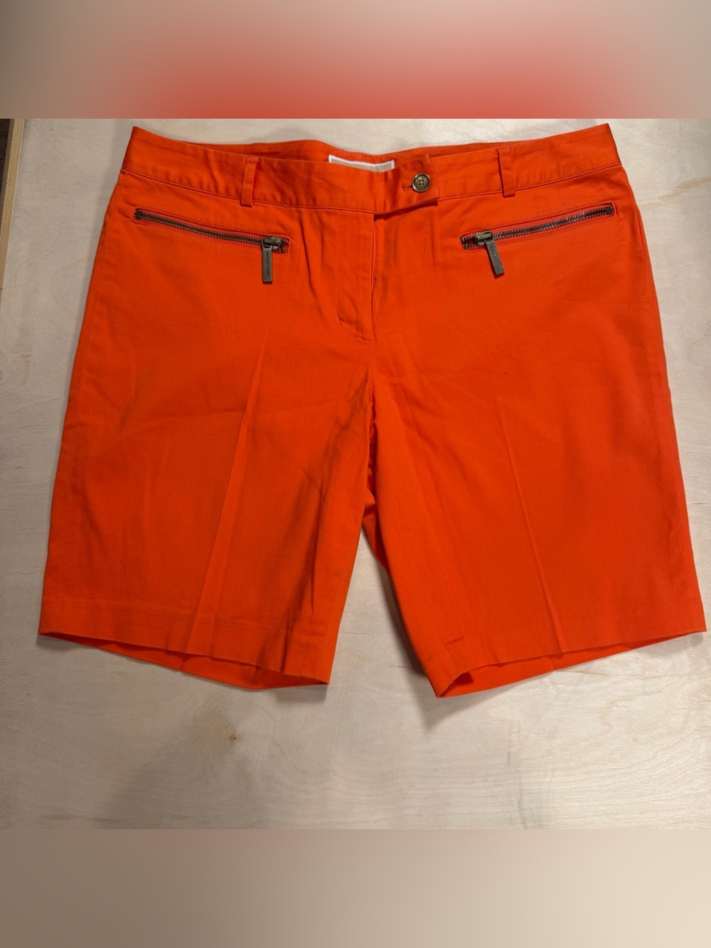 Women’s Michael Kors Bermuda Walking Shorts Front Zipper Pockets Orange Size 8